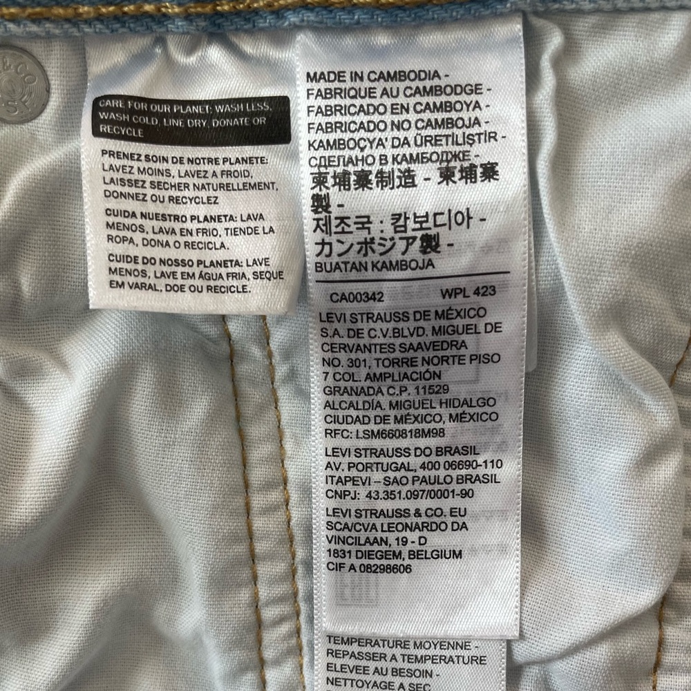 Levi's Woman’s light-wash Blue 501 Skinny Jeans Button-Fly distressed size 29 - Picture 13 of 14